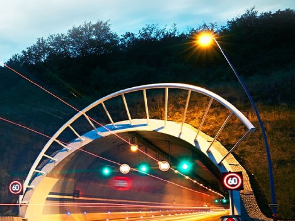 Mumbai underpass Mumbai Eastern-Western Expressway Junction reducing accidents and traffic free travel