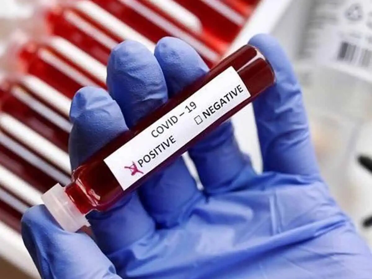 Corona virus: राज्यात कोरोनाच्या नव्या व्हेरिएंटचा धोका वाढला; आठवड्याभरात रूग्णसंख्येत तिपटीने वाढ