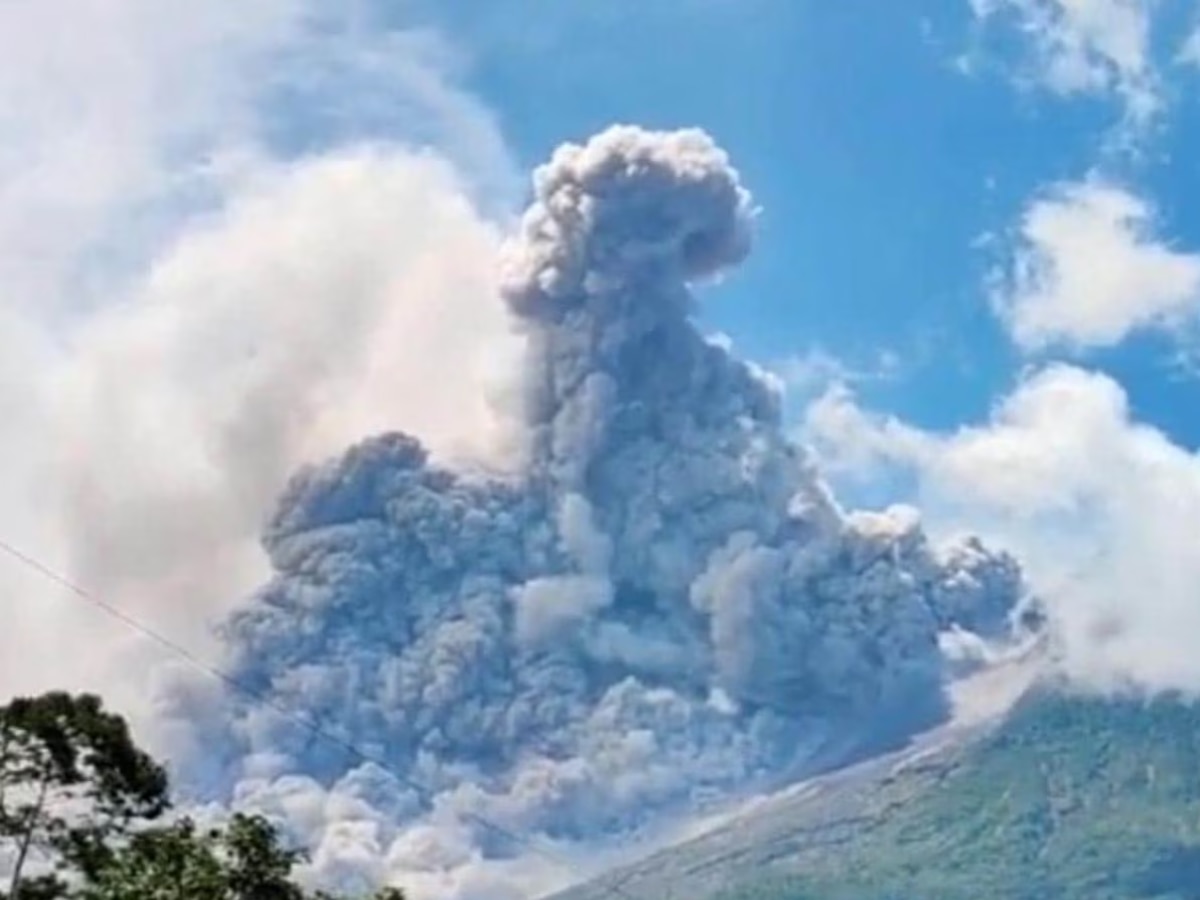  indosia kawah ijen volcano