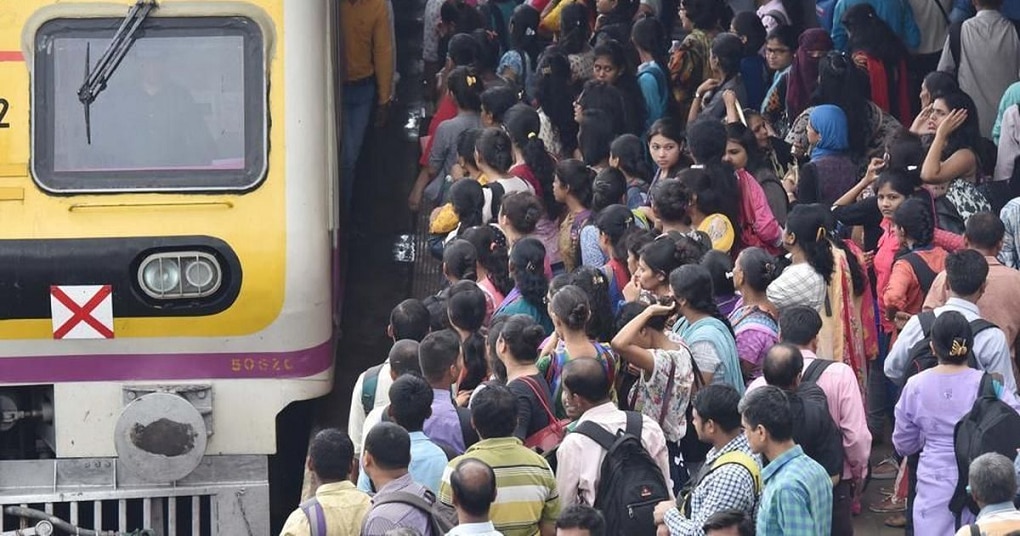 Mumbai local Central railway special trains time table on year end new year eve 