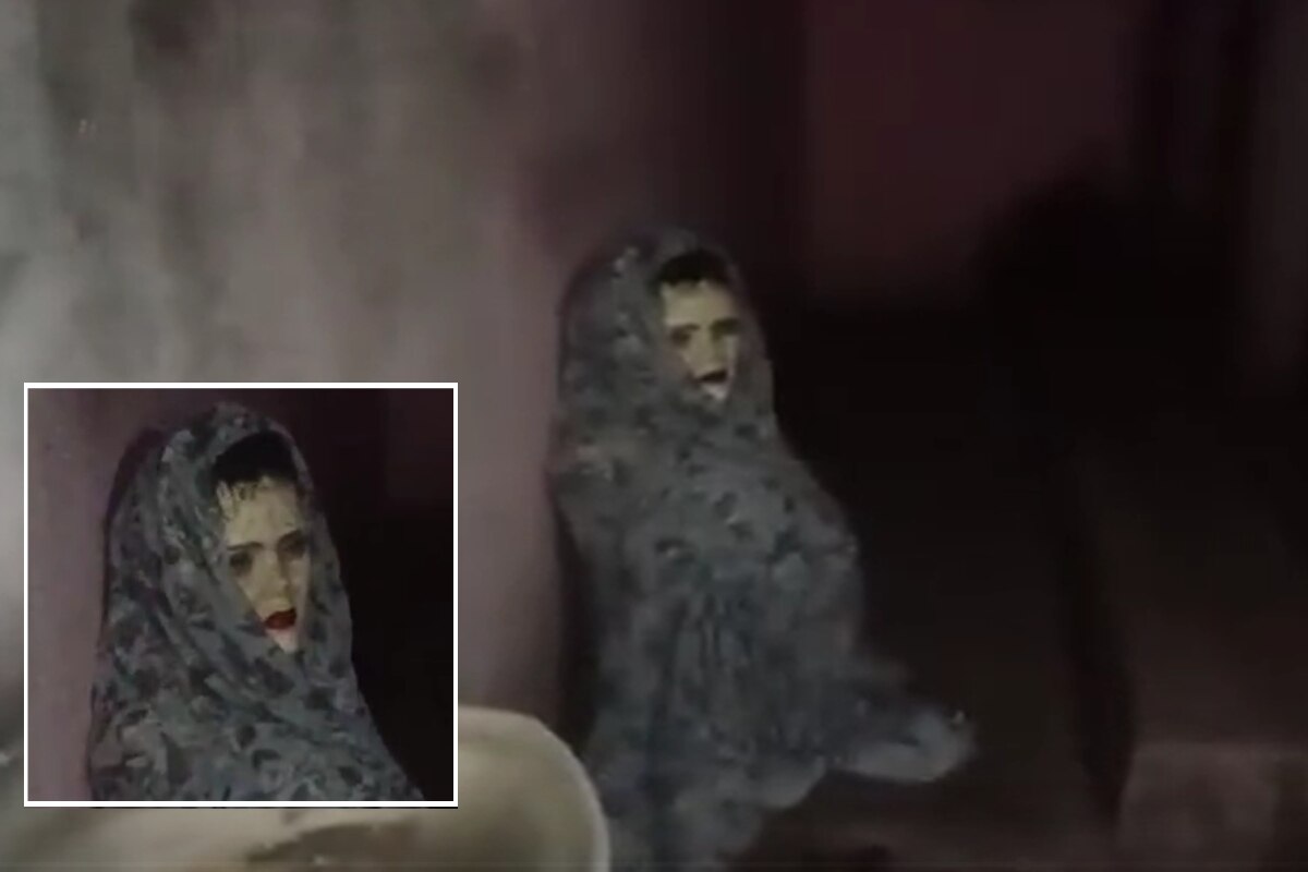 महिला शौचालयात 'तो' पुतळा कोणी ठेवला? अखेर पोलिसांच्या हाती लागले गुन्हेगार महिला शौचालयात 'तो' पुतळा कोणी ठेवला? अखेर पोलिसांच्या हाती लागले गुन्हेगार