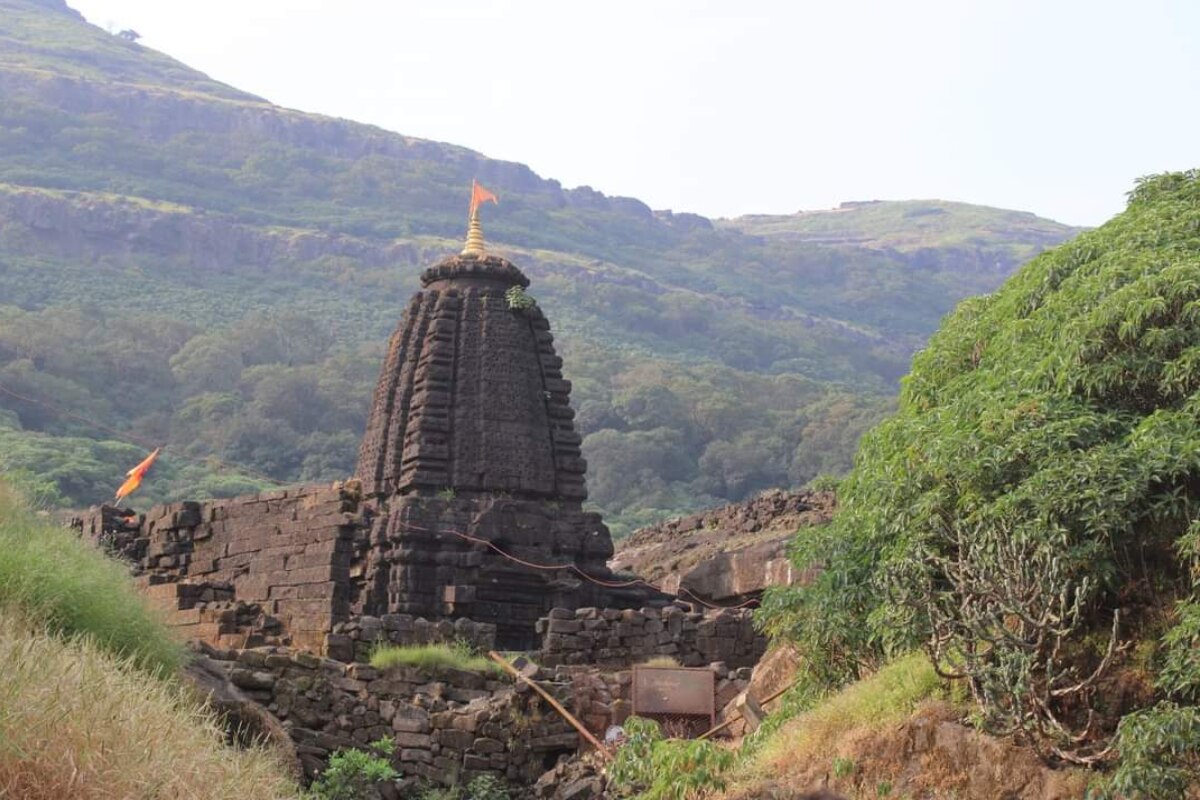 हरिश्चंद्रगड पर्यटक, ट्रेकर्ससाठी बंद; ग्रामस्थांनी घेतला मोठा निर्णय