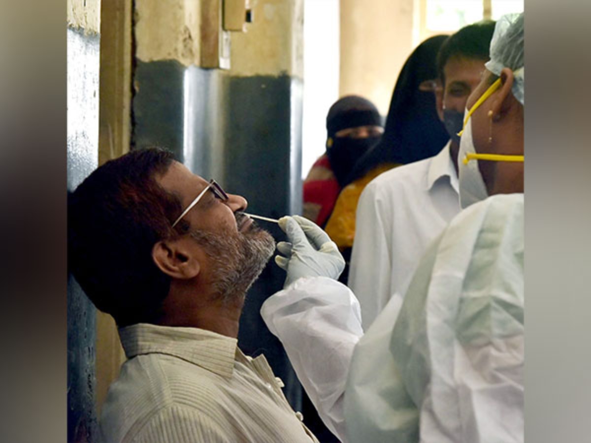ऑगस्टनंतर मुंबईत कोविडचा पहिला मृत्यू, आता 'इतके' रुग्ण? title=