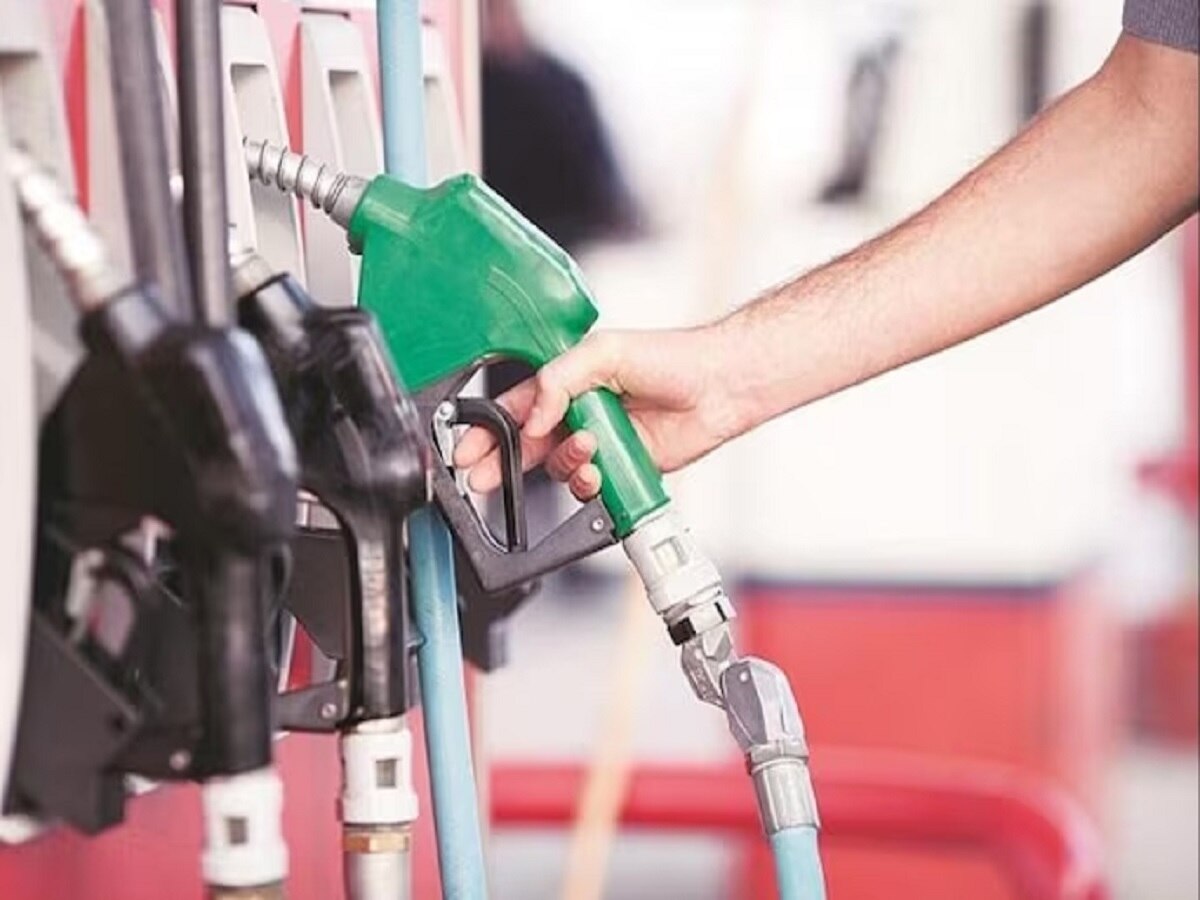 मोठी बातमी! महाराष्ट्रात पेट्रोल-डिझेल महागले? इंधनावर नेमका किती कर, जाणून घ्या सविस्तर title=