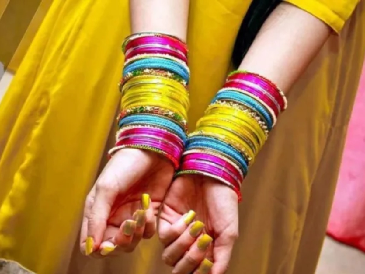 Benifits Of Bengles Red green or yellow Which color bangles are Good to wear