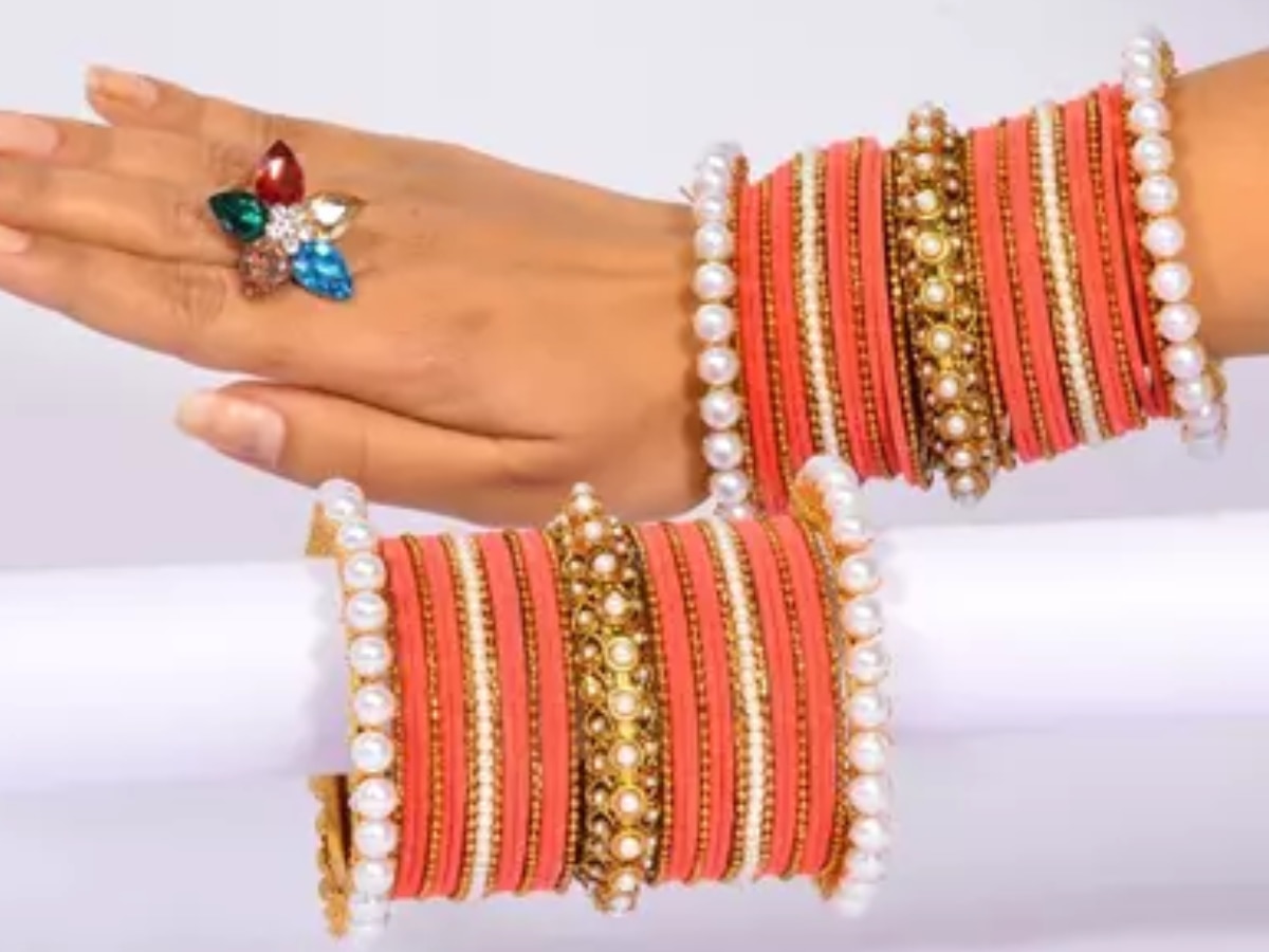 Benifits Of Bengles Red green or yellow Which color bangles are Good to wear