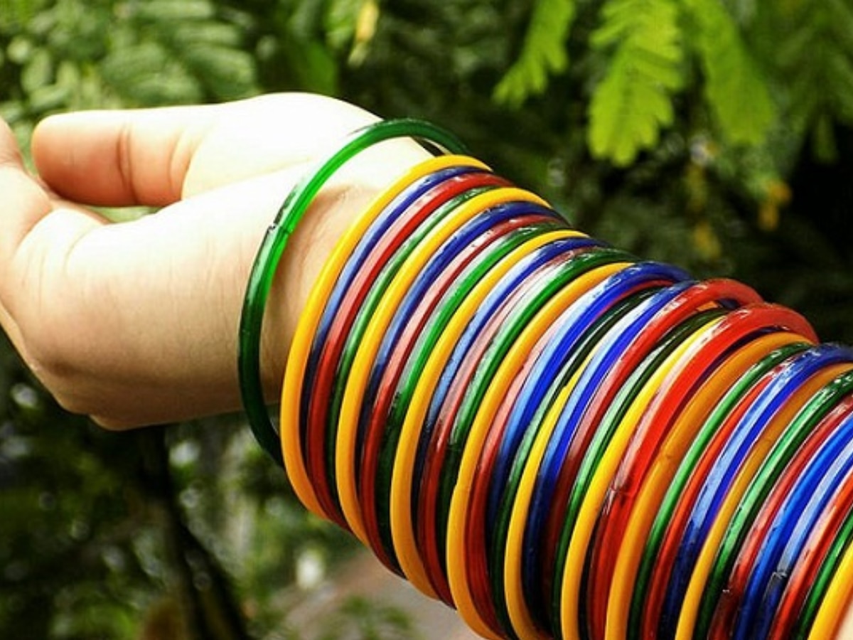 Benifits Of Bengles Red green or yellow Which color bangles are Good to wear