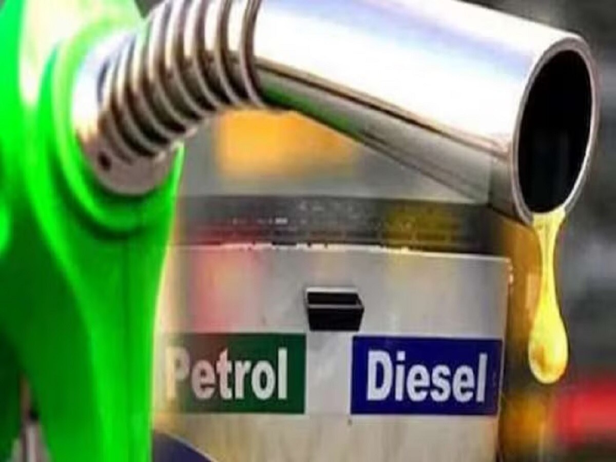 Petrol Diesel Price Today: कच्चा तेलाच्या किमतीत पुन्हा वाढ; जाणून घ्या कुठे महाग कुठे स्वस्त झालं पेट्रोल-डिझेल title=