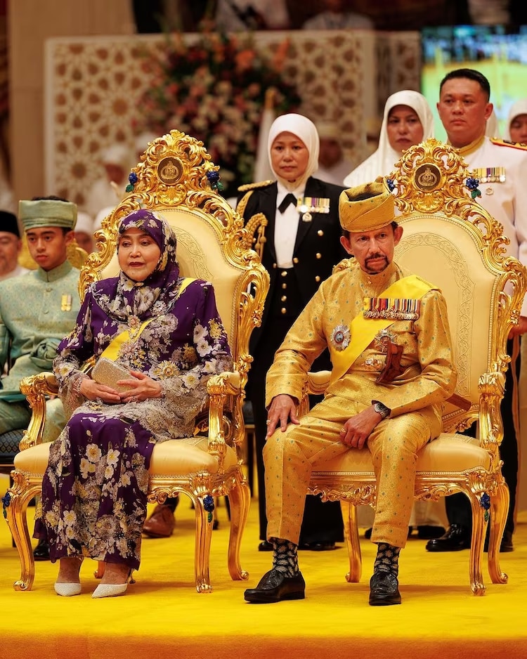 Photos brunei prince Abdul Mateen marries commoner in lavish wedding ceremony