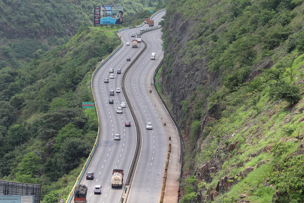 Mumbai Pune express way to closed for traffic for six hours latest update 