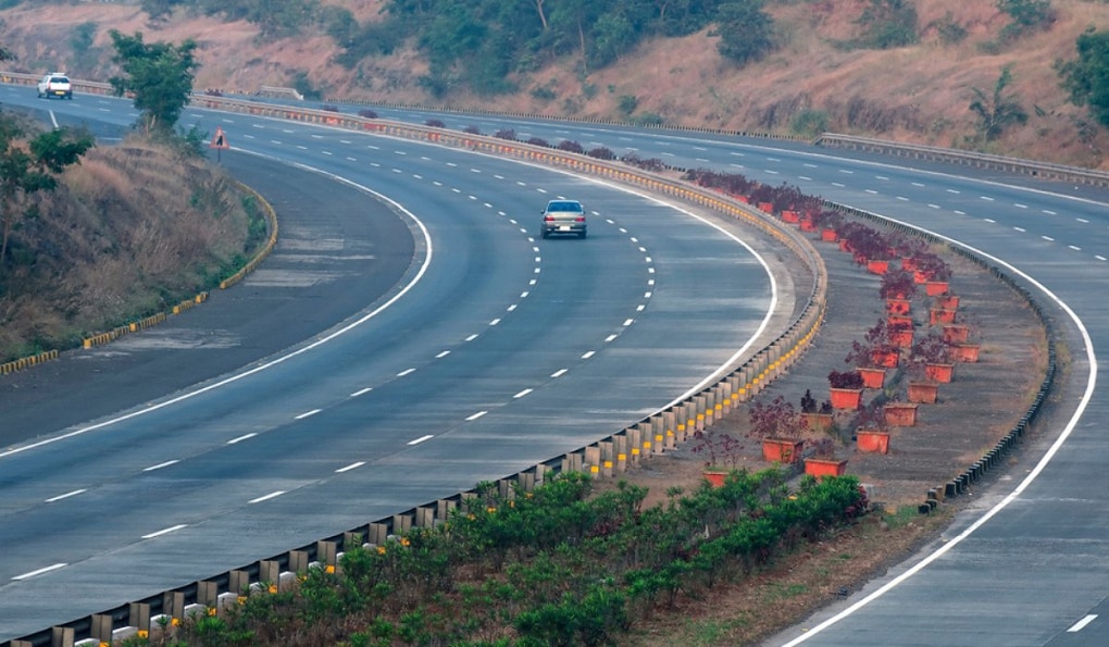 Mumbai Pune express way to closed for traffic for six hours latest update 