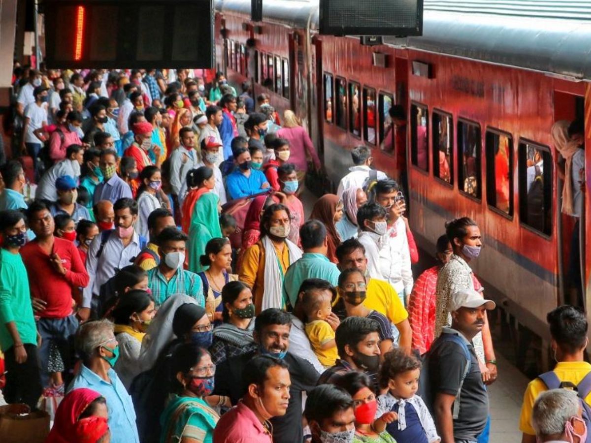 Indian Railways Rules How much refund is given on cancellation of train ticket
