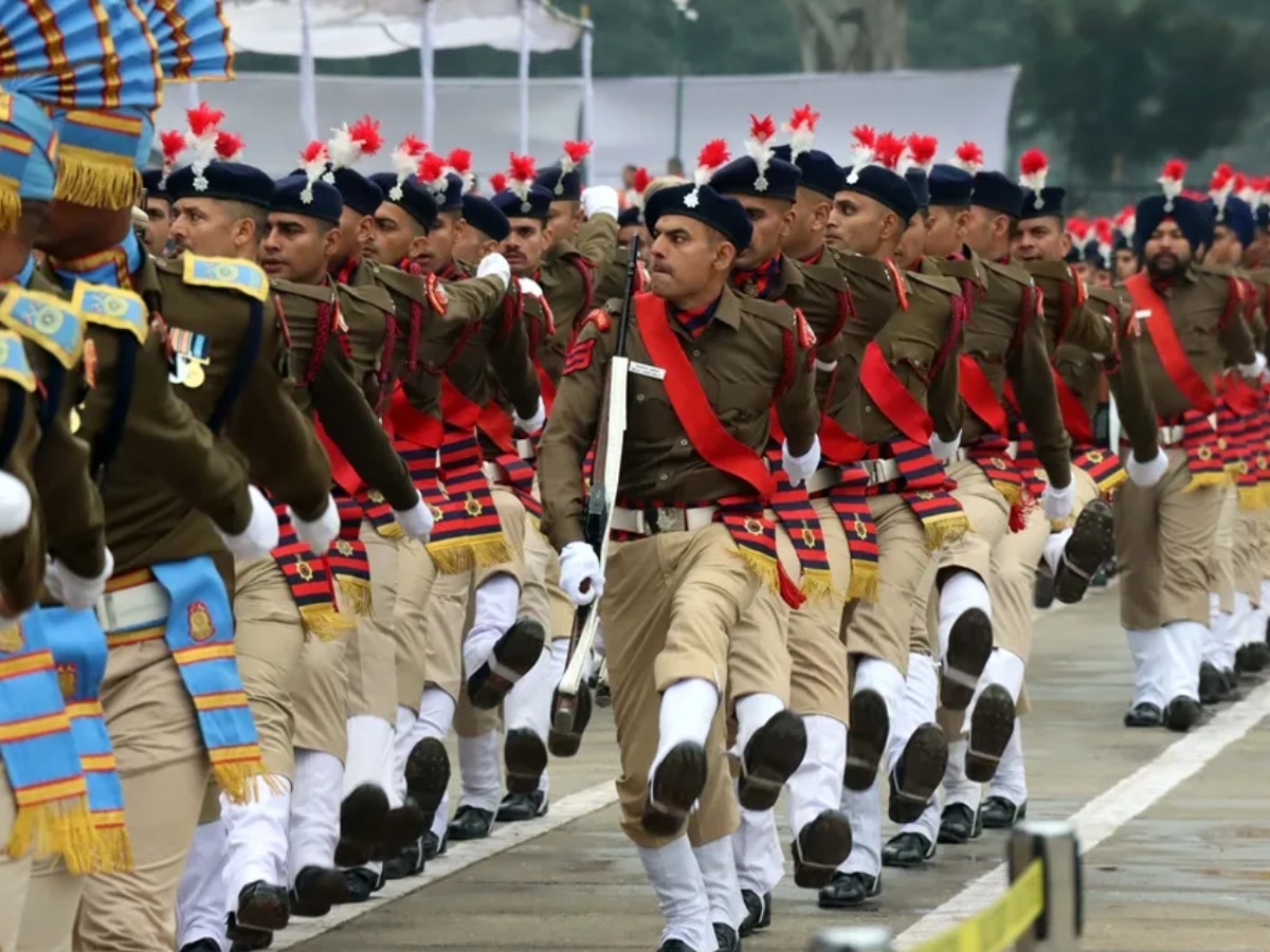 Republic Day 2024 Watch Parade Live on Rajpath online and offline booking Details