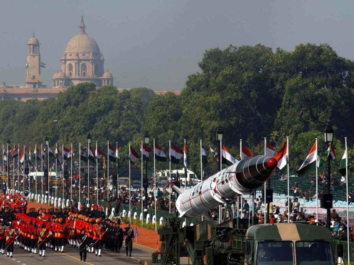 Republic Day 2024 Watch Parade Live on Rajpath online and offline booking Details