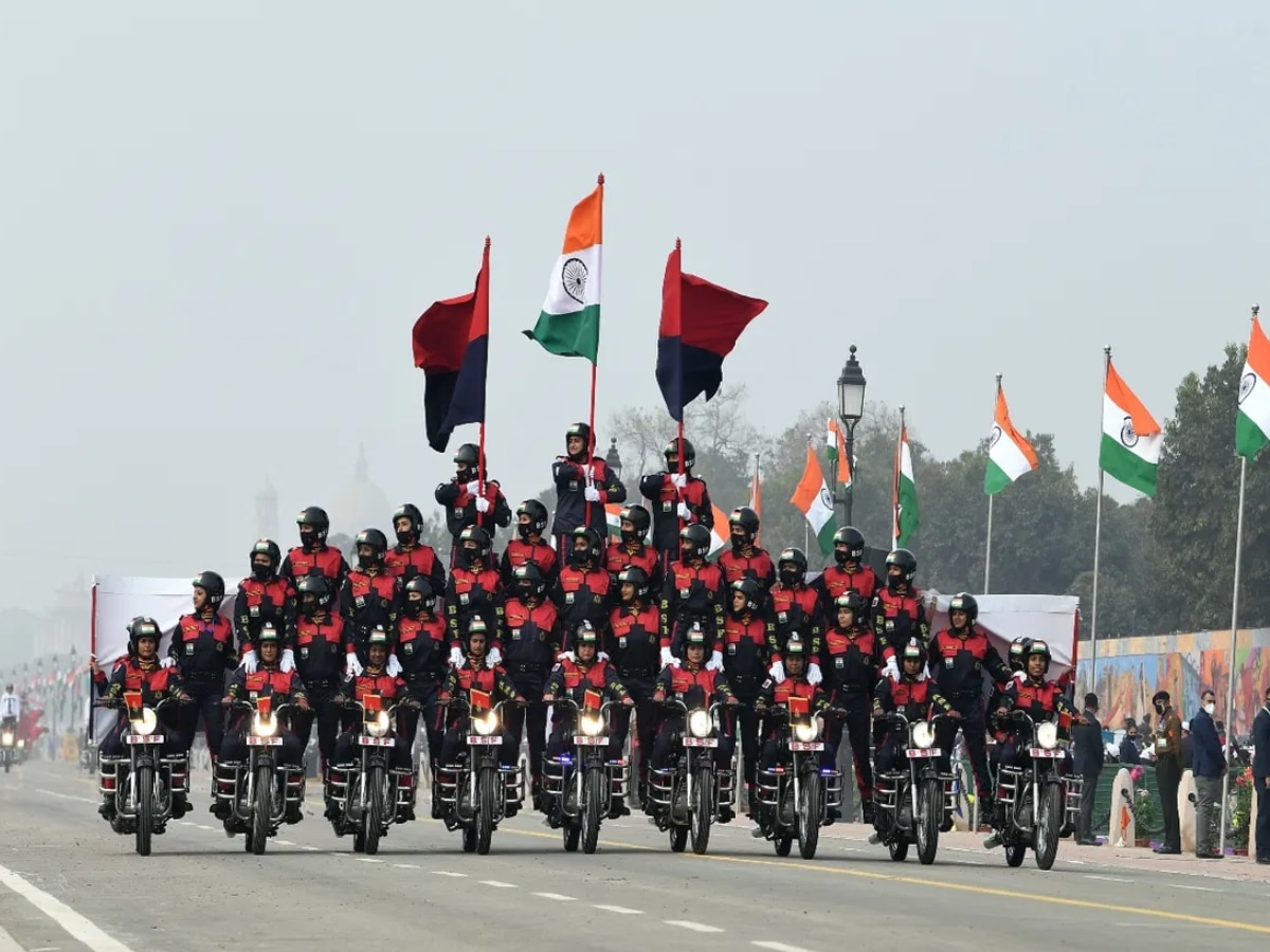 Republic Day 2024 Watch Parade Live on Rajpath online and offline booking Details