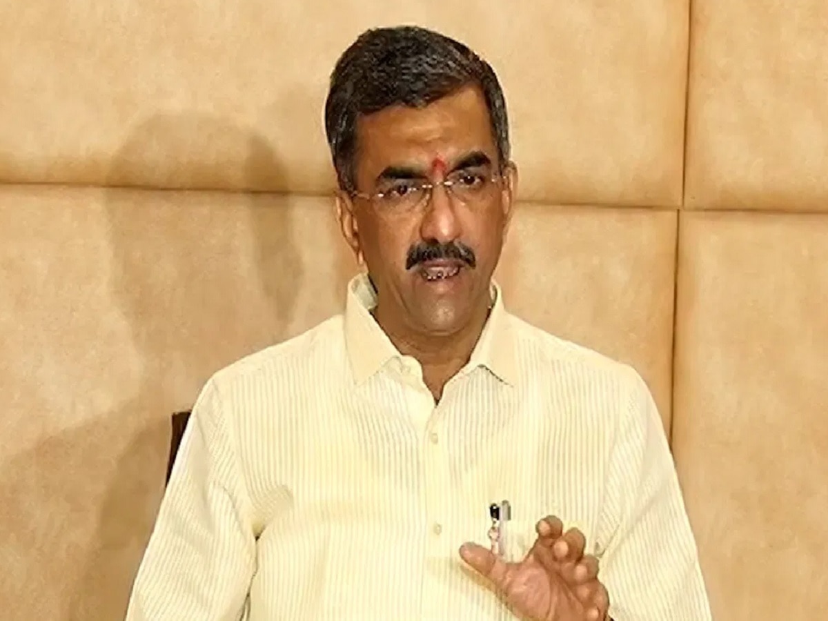 गोळीबारानंतर शिंदे गट-भाजपमध्ये जुंपली: थेट मुख्यमंत्र्यांवरच आरोप, आता शिंदे गटानं दिलं उत्तर