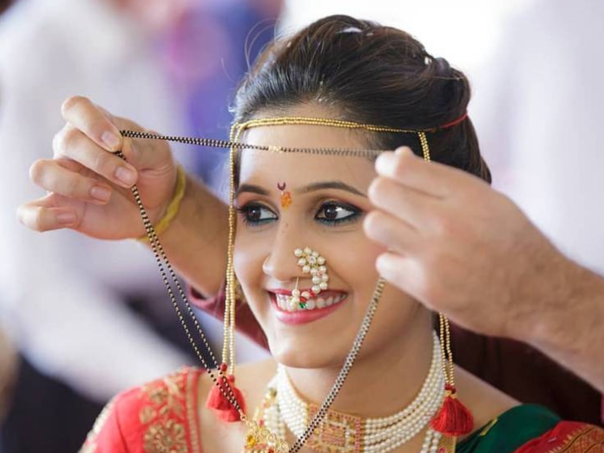 Maharashtrian bride 7 types of nose rings different names