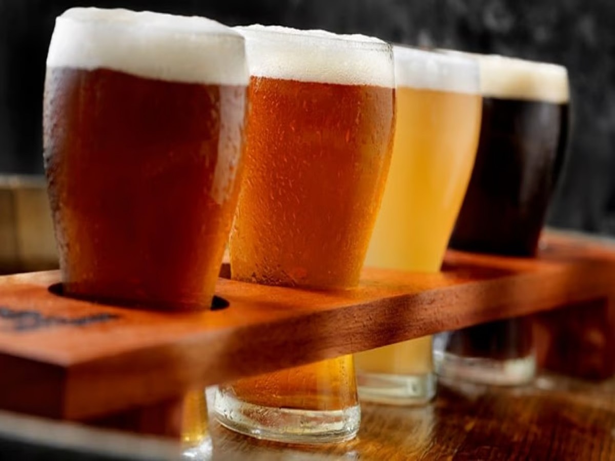 Beer Benefits : बियरचे आश्चर्यकारक फायदे तुम्हाला माहितीय का? एकदा वाचाच...   title=
