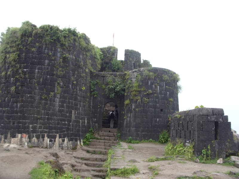 Maharashtra news most stunning forts and their importance 