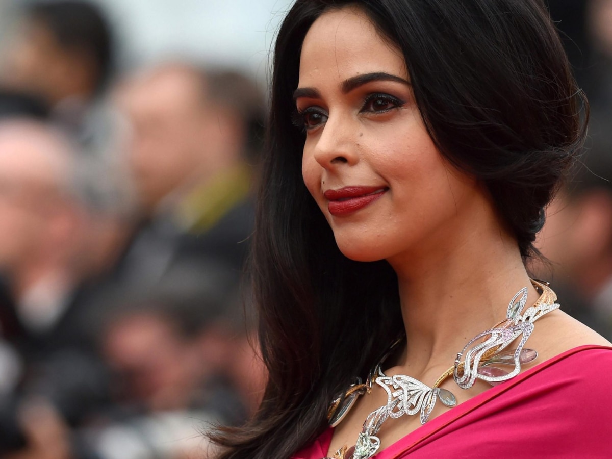 Bollywood Actress Mallika Sherawat Share Casting Couch Experince