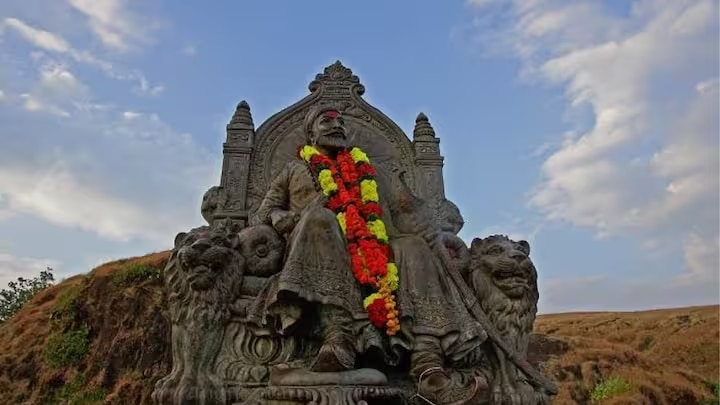 chatrapati Shivaji Maharaj Jayanti 2024 Shiv Jayanti Shiv Janmotsav Sohala Celebration at Shivneri Fort Pune photos 