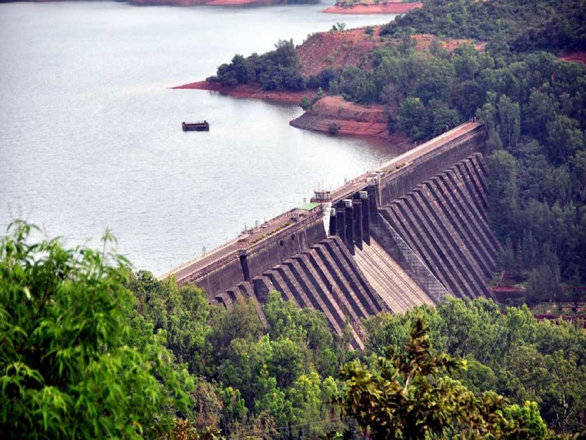 महाराष्ट्राची भाग्यलक्ष्मी कोयना धरण; इथं आहे राज्यातील सर्वात मोठा वीज निर्मीती प्रकल्प  title=