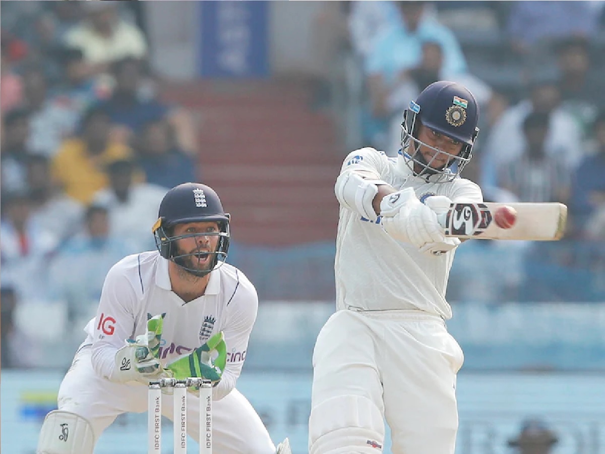भारत-इंग्लंड चौथ्या कसोटीसाठी प्लेईंग इलेव्हन ठरली, दिग्गज खेळाडूलाच केलं बाहेर title=