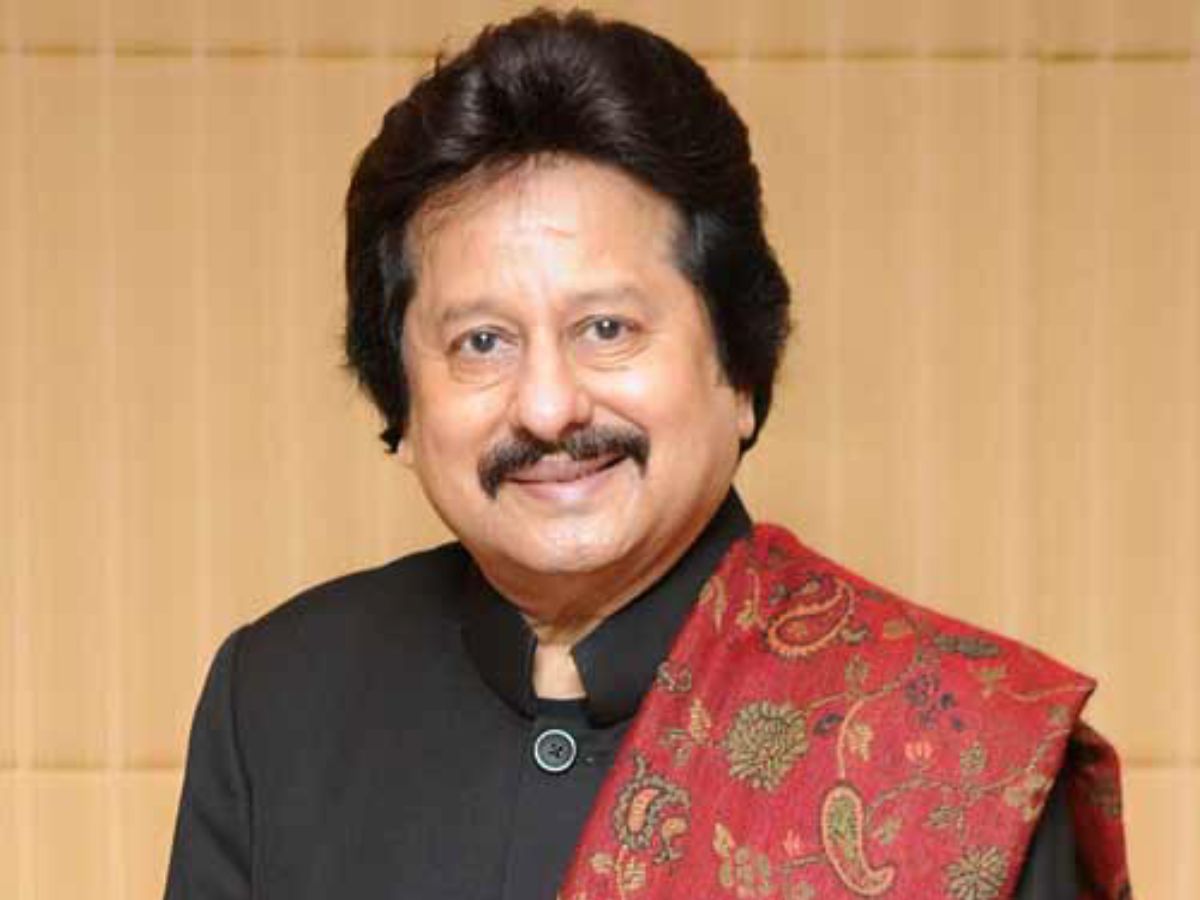 Pankaj Udhas renowned Ghazal singer, passes away know his filmy carrer