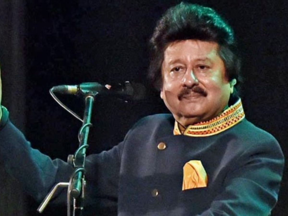 Pankaj Udhas renowned Ghazal singer, passes away know his filmy carrer