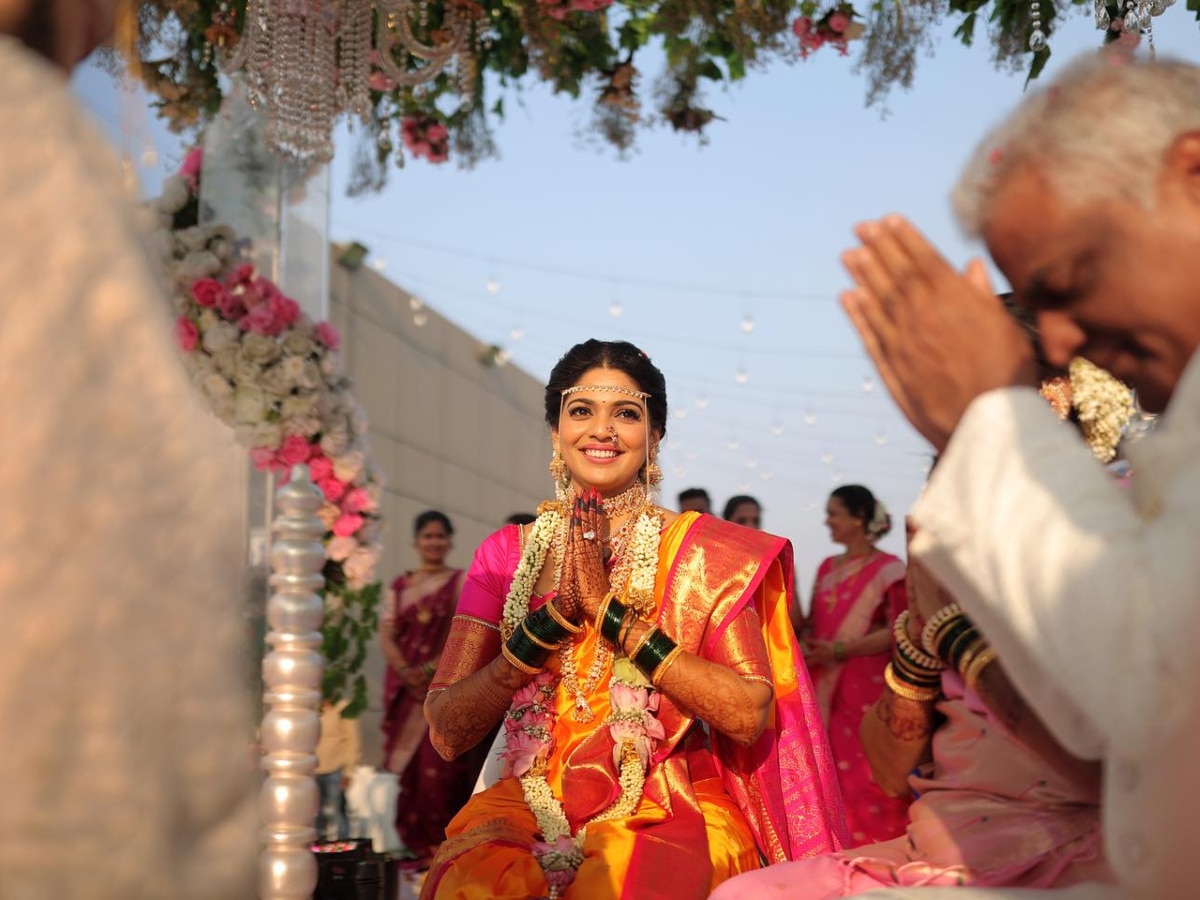 Marathi Actress Pooja Sawant And Siddesh Chavan grand wedding ceremony see photos 