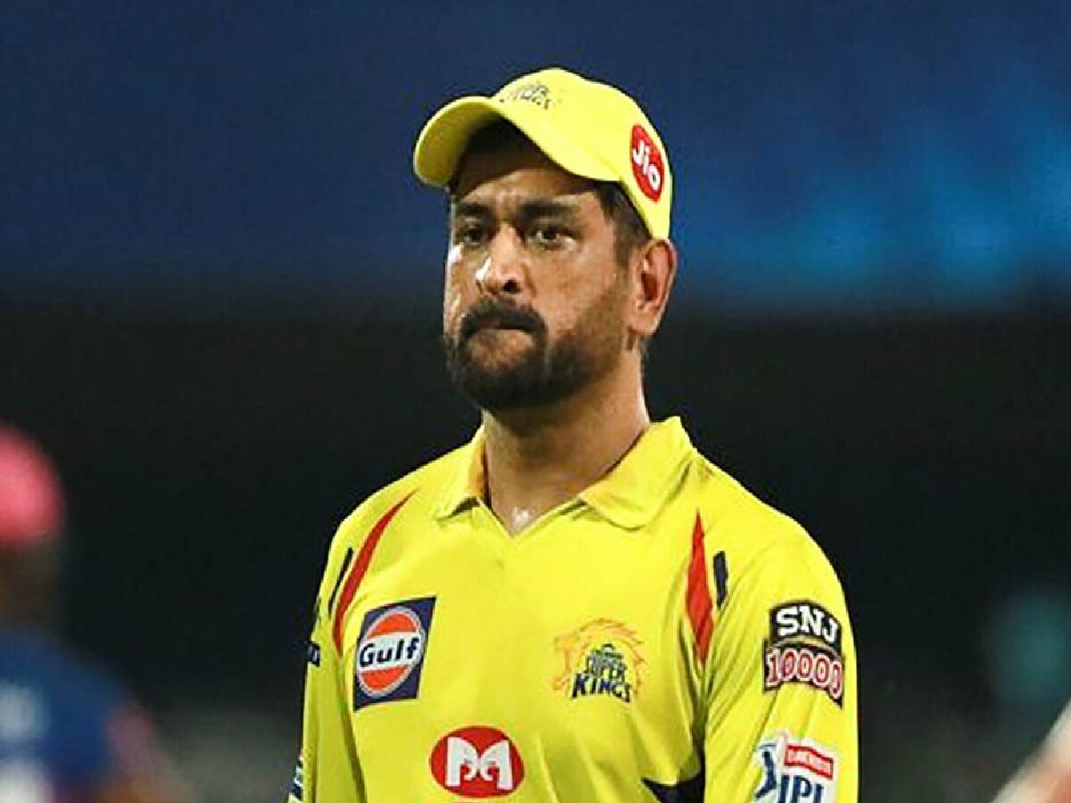 IPL 2024: आयपीएलपूर्वी MS Dhoni चं टेन्शन वाढलं; दुखापतीमुळे हा खेळाडू होणार बाहेर title=