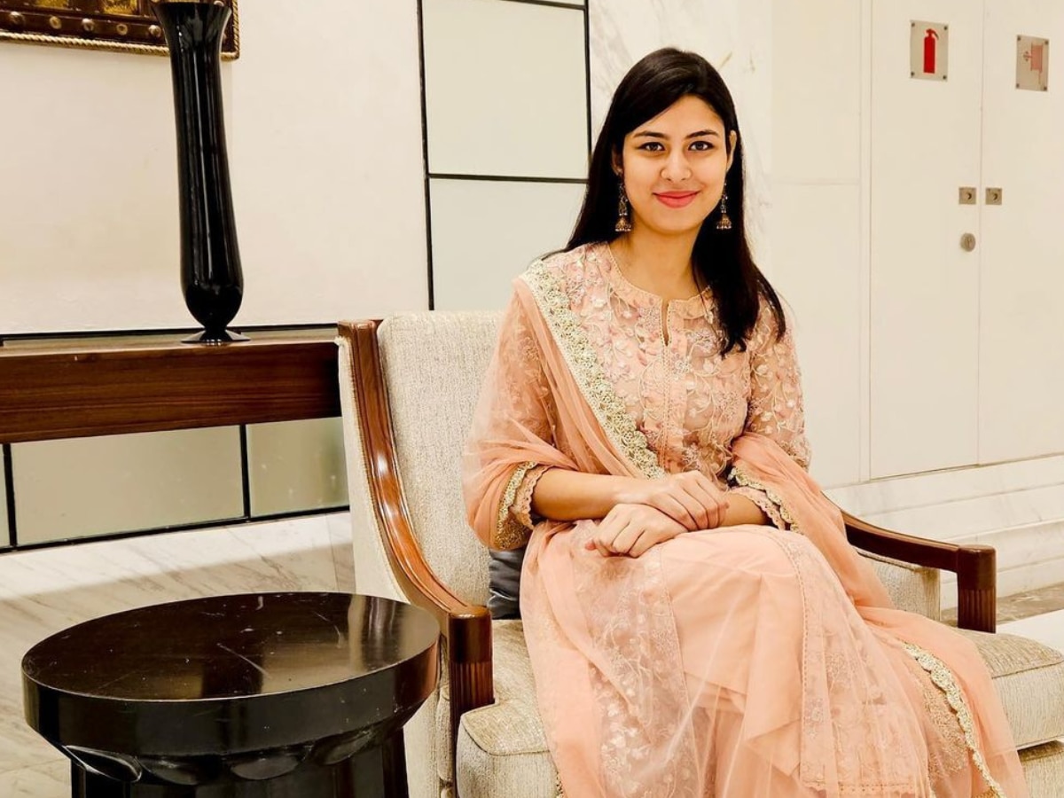 Success Story IAS Ananya Singh Crack UPSC 22 Age Report to PMO