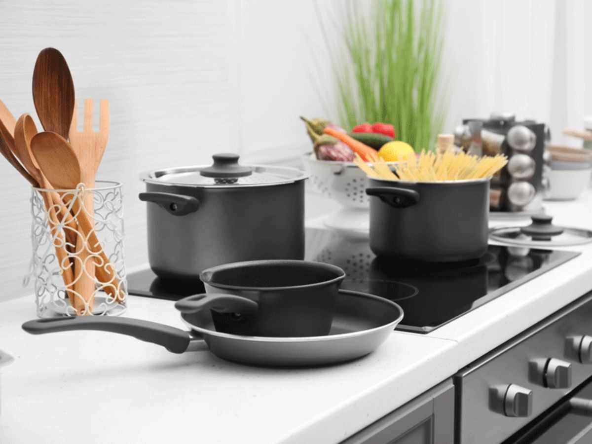 Safest cooking utensils for healthy living in marathi 