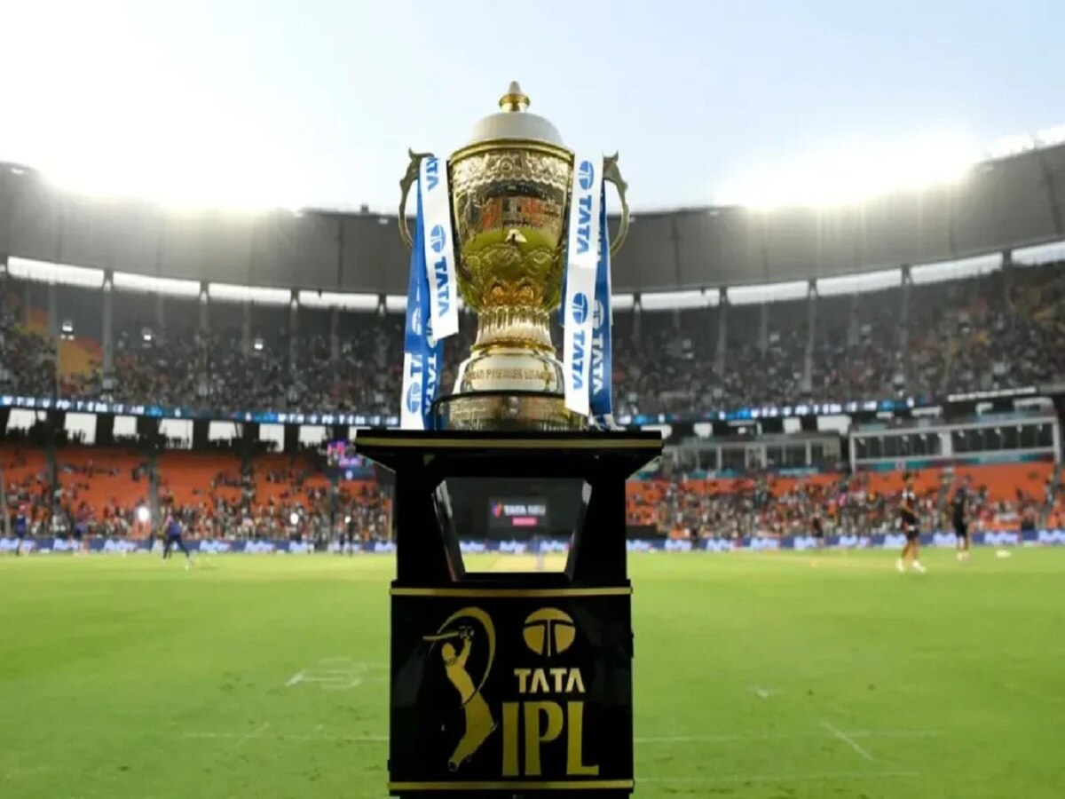 IPL चे सामने अधिक होणार रोमांचक; 2027 पर्यंत BCCI लीगमध्ये करणार 'हा' मोठा बदल title=