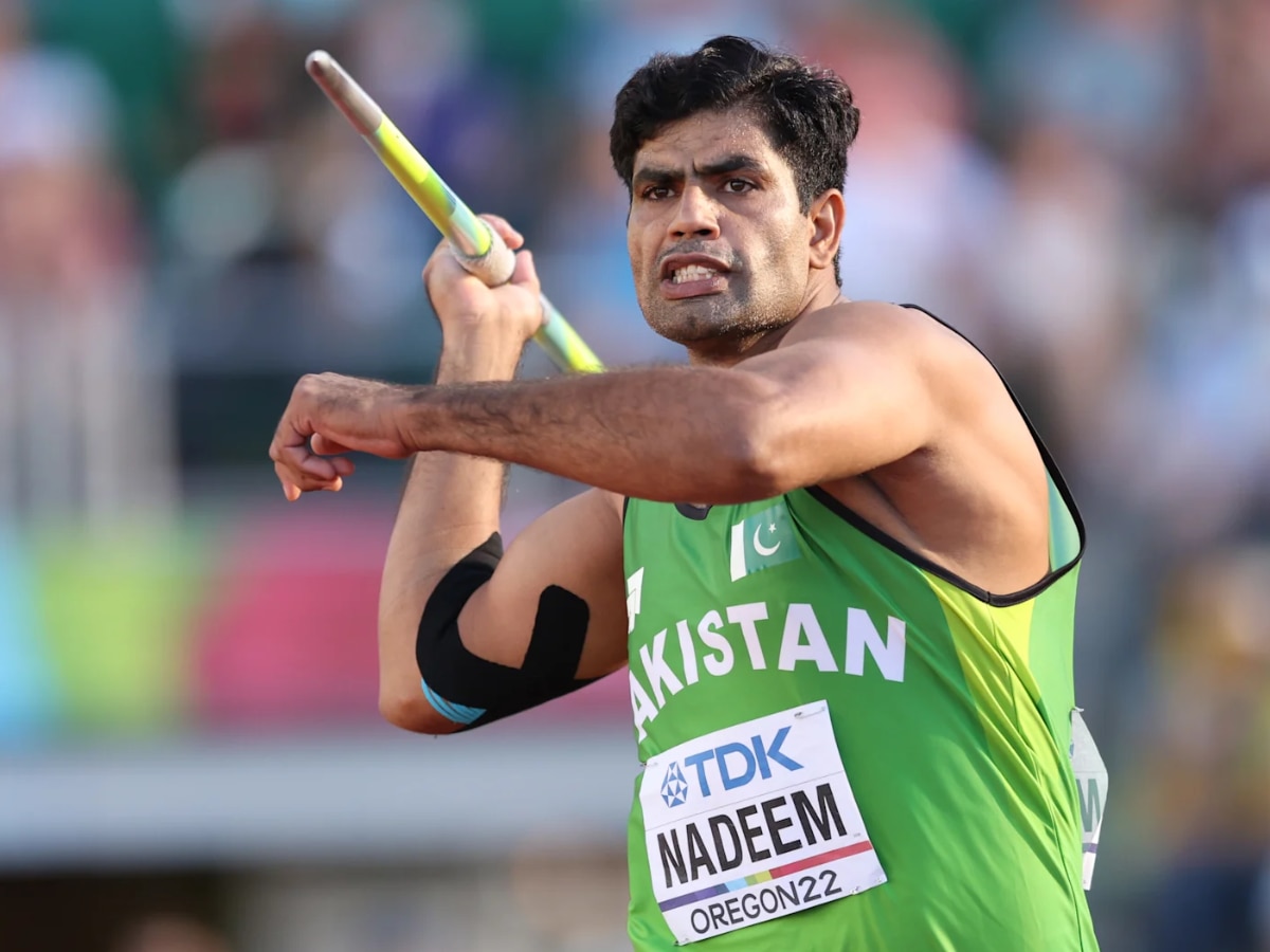 Neeraj chopra Give Advice to arshad nadeem on new javelin