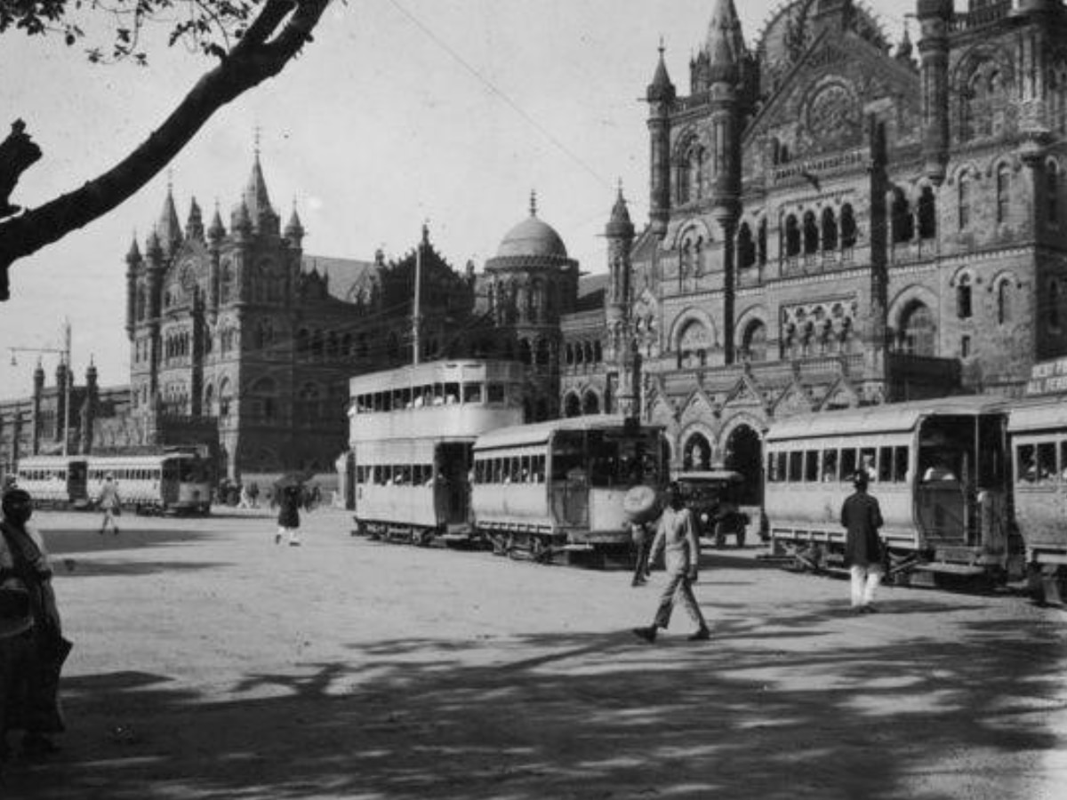 Mumbai History Charles gave Bombay on Rent to East India Company