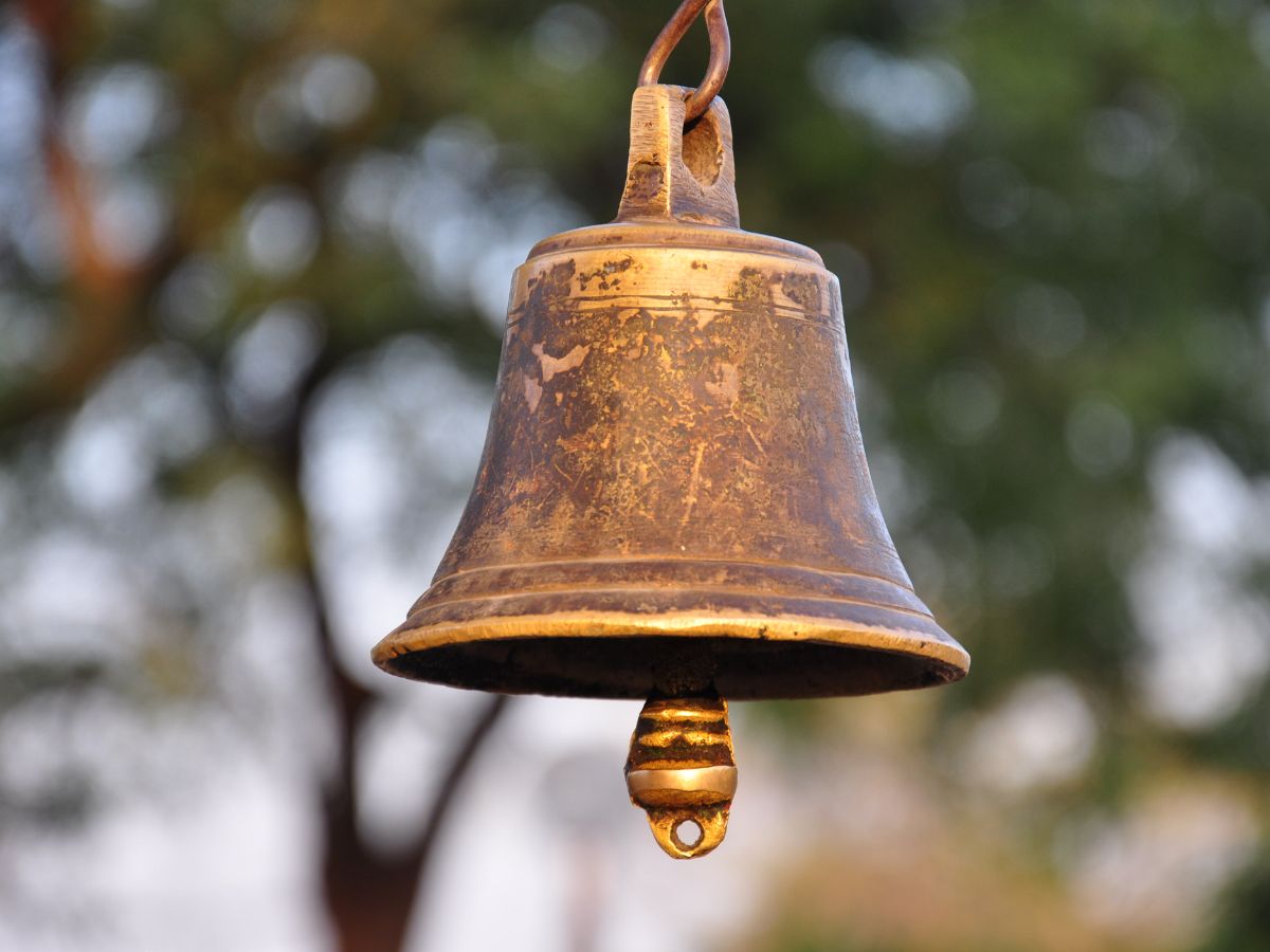  dont ring temple bell while go outside know reason in marathi