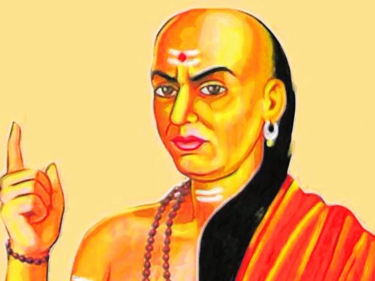 Chanakya Niti : व्यवसाय एकाच जागी अडकलाय, वाढ होत नाही, फॉलो करा 5 चाणक्य मंत्र title=