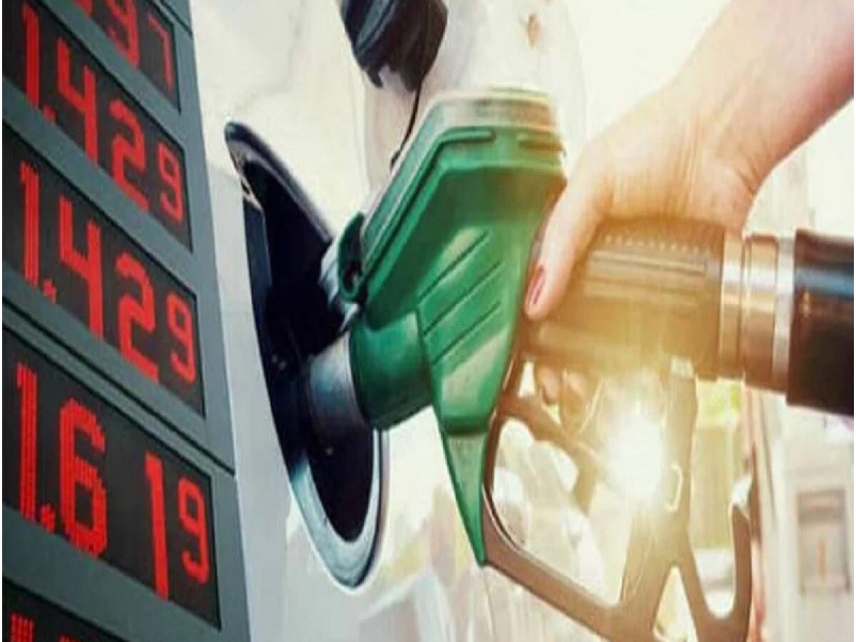 Petrol-Diesel Price : आर्थिक वर्षाच्या पहिल्याच दिवशी महाराष्ट्रातील पेट्रोल-डिझेल महाग, पाहा तुमच्या शहरातील आजचे दर  title=