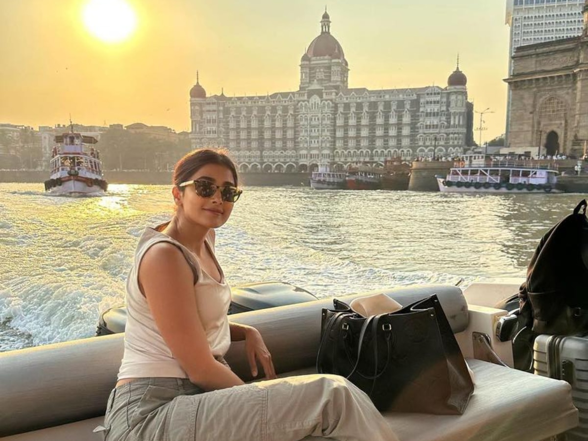 Actress Pooja Hegde Buys sea-facing Luxury Property In Mumbai Bandra know the price 