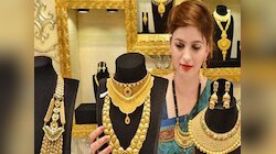 Gold Rate: 3 वर्षात सोन्याच्या दरात 27,813 रुपयांची वाढ, चांदी 18,307 रुपयांनी वधारली  