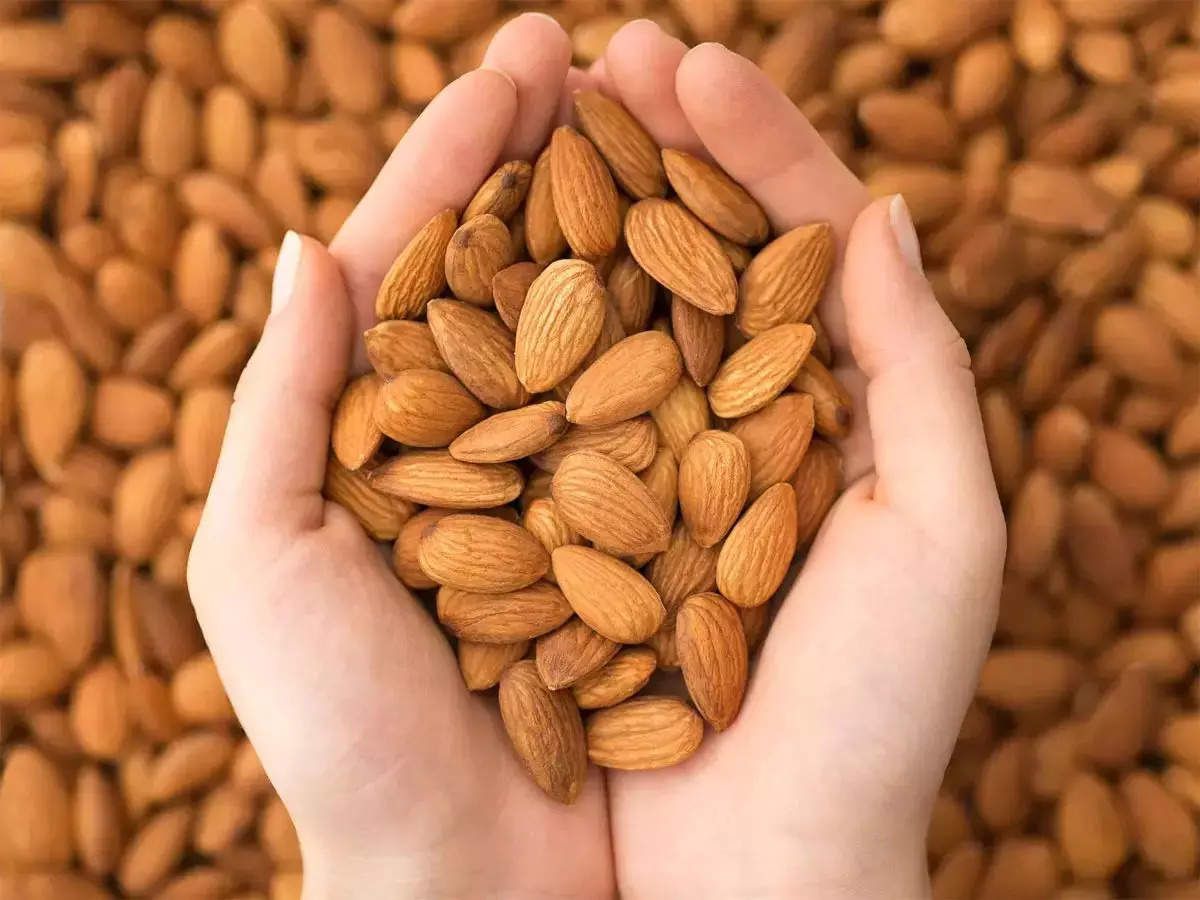 Is it okay to eat almonds and cashew during summers