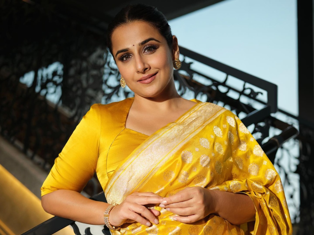 Bollywood Actress Vidya Balan Talk About how many sarees she have said my wardrobe size