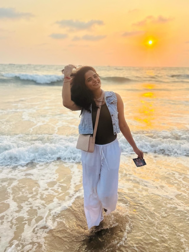 Marathi Actress Bhagyashree Mote Enjoying Vacation In Goa After Broke Engagement With Vijay Palande