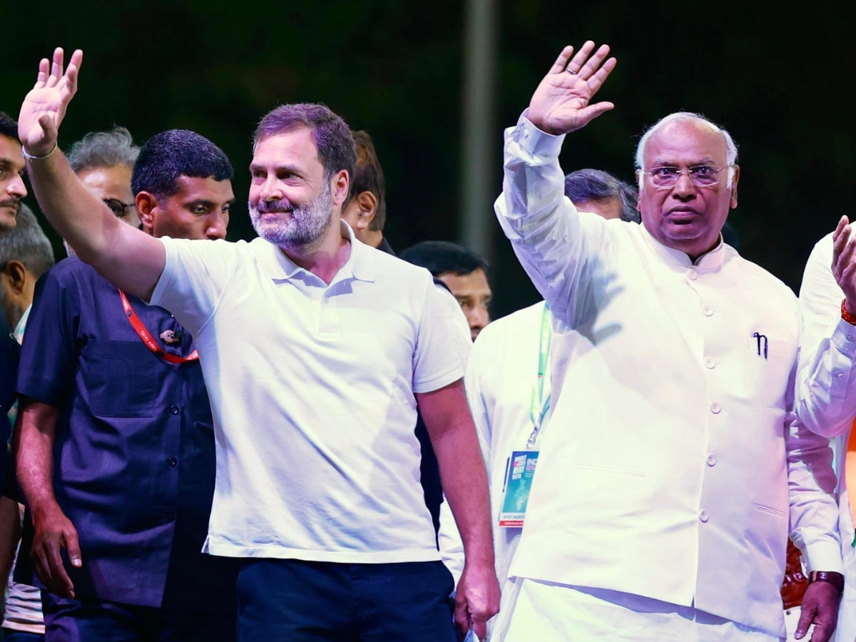 Rahul Gandhi : राहुल गांधींचा अमेठीला 'टाटा गुड बाय', अमेठीऐवजी का निवडली रायबरेली? title=