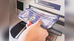 ATM मधून फाटलेल्या नोटा निघाल्यात? घाबरू नका, 'या' पद्धतीने मिळवा कोऱ्या करकरीत नोटा