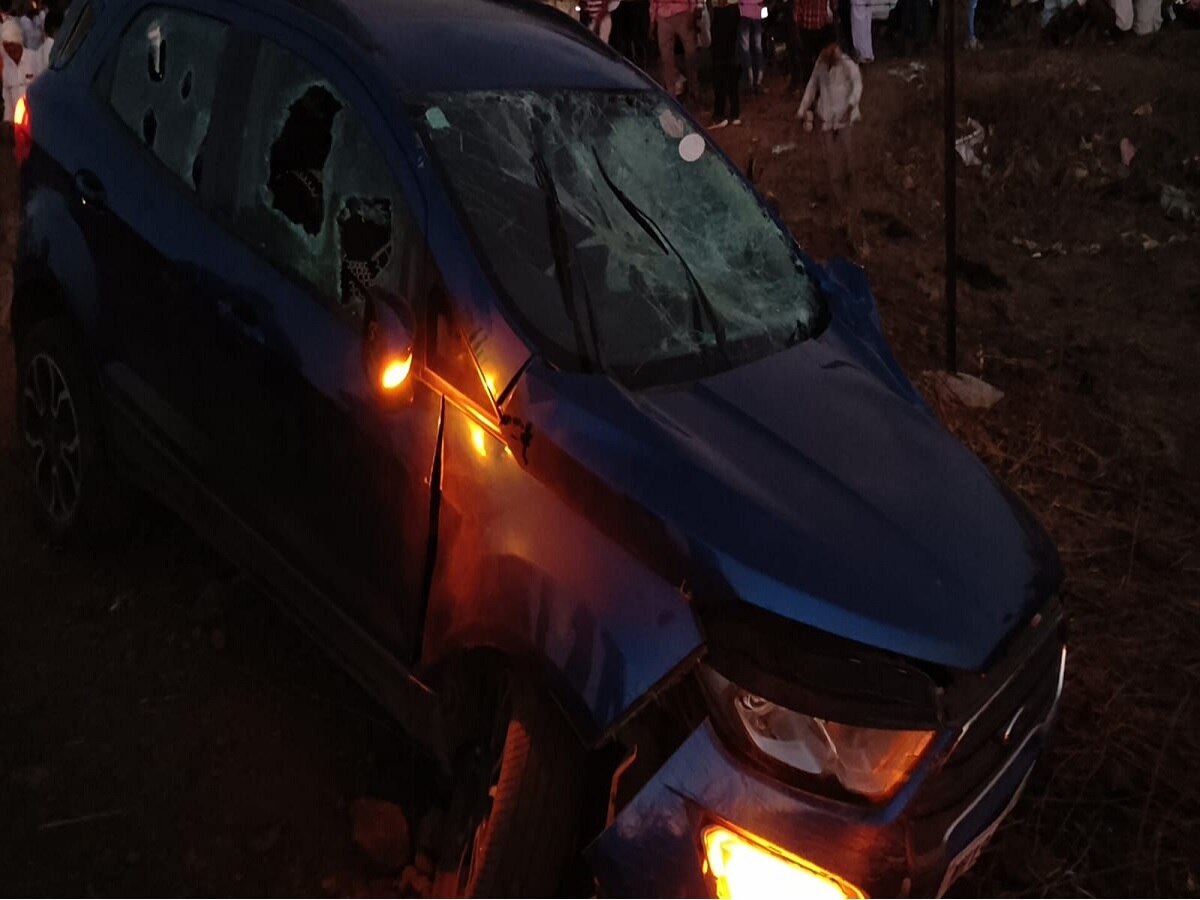 जळगावमध्ये भीषण अपघात; एकाच कुटुंबातील चौघे जागीच ठार