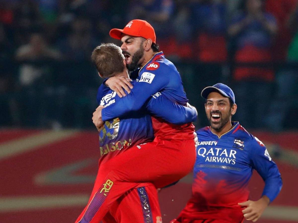 RCB Playoffs scenario : पंजाबचा पराभव करताच चमकलं आरसीबीचं नशिब, प्लेऑफमध्ये कसं पोहोचेल बंगळुरू? title=