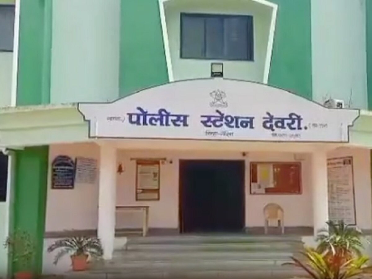 शिक्षक आणि मुख्याध्यापकामध्ये जोरदार भांडण; वाद सोडवायला गेलेल्या शिपायाचा मृत्यू