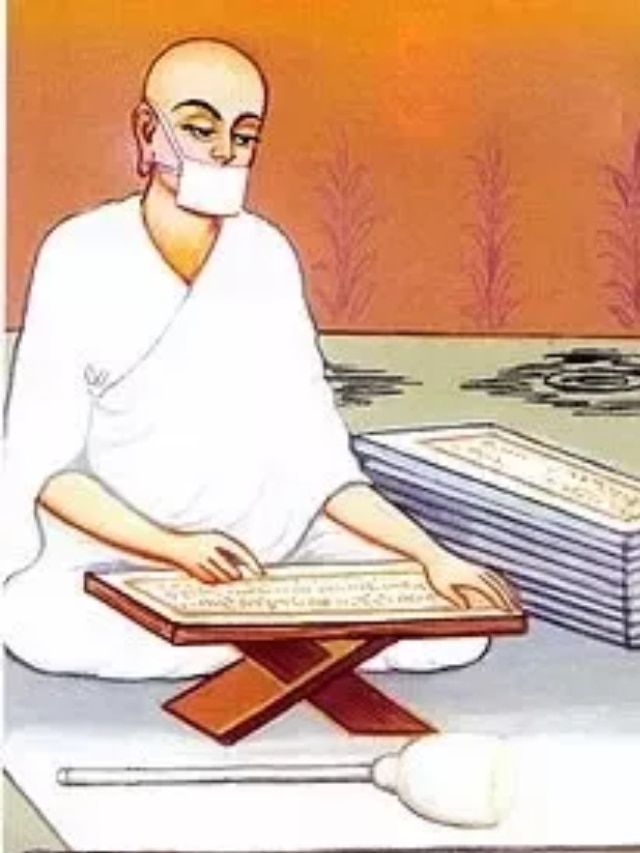 Why Jain Dharma Muni Wear White Mask 